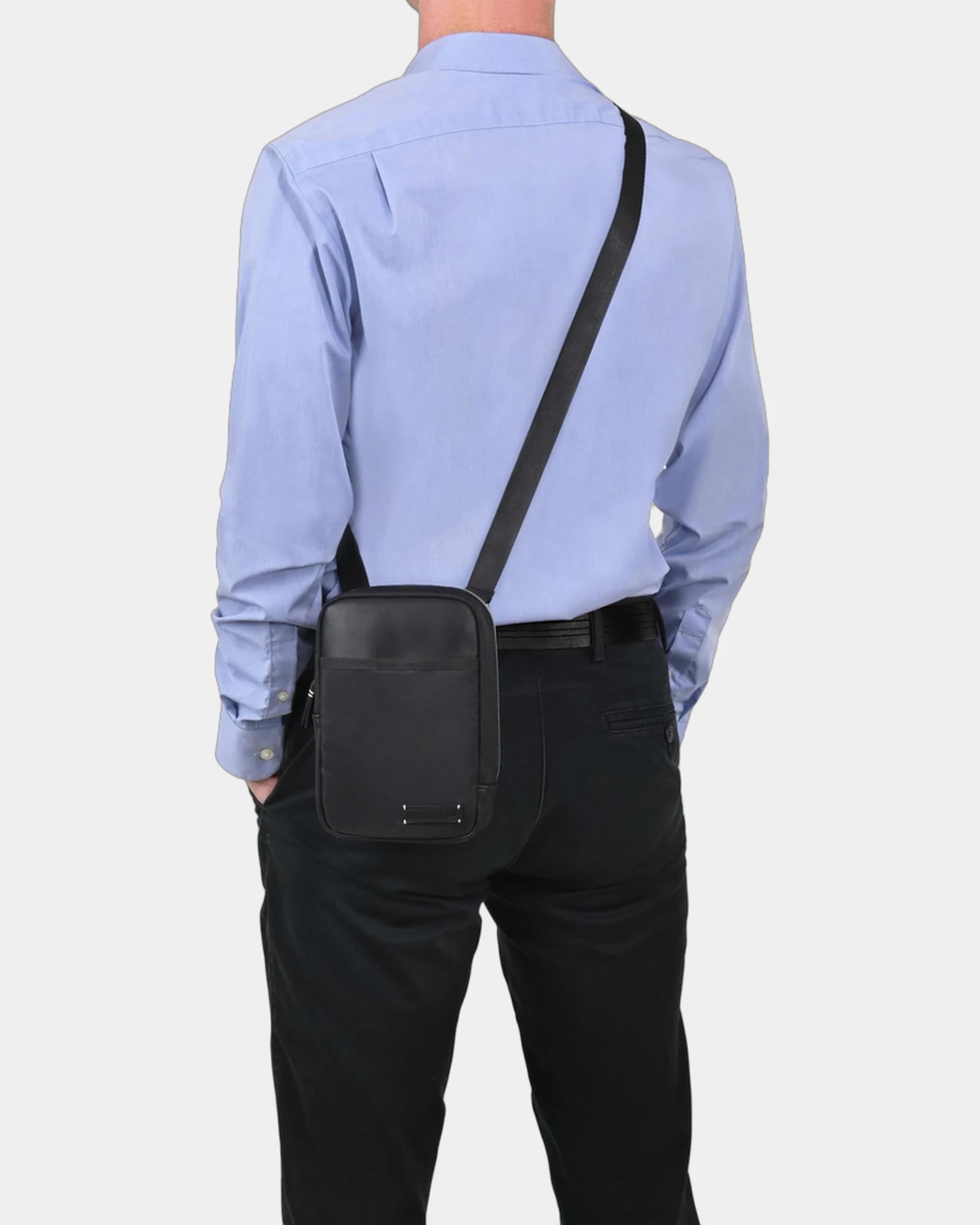 Custom recycled nylon crossbody bag with vegan leather - 4