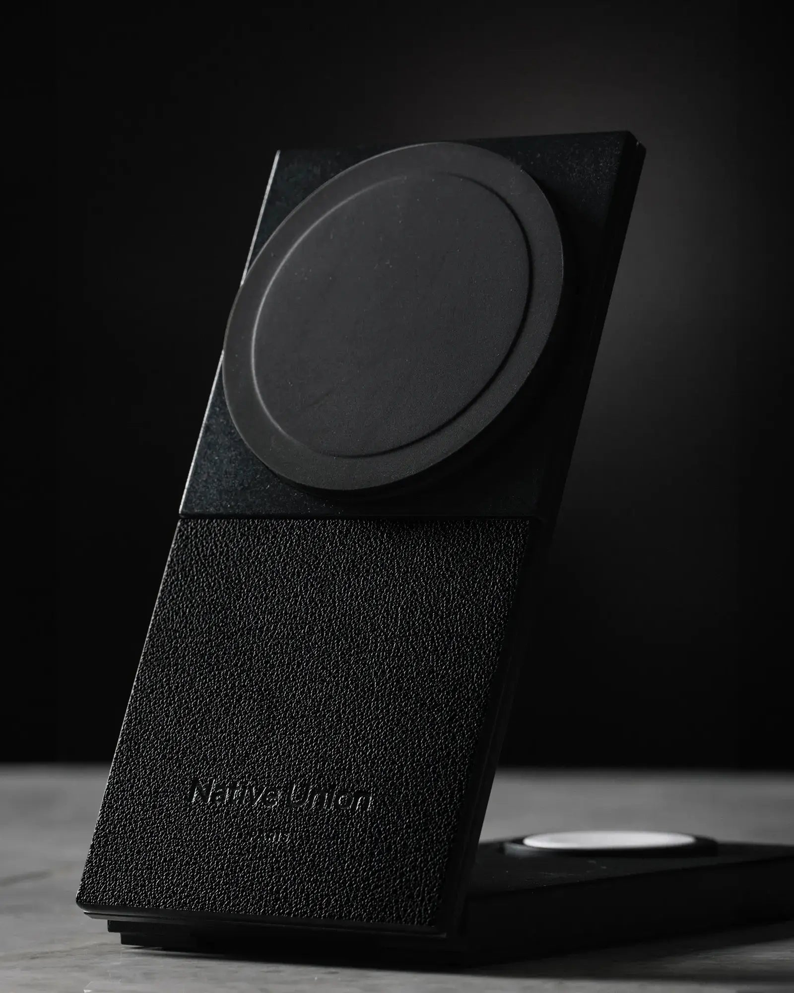 Custom Wireless Charger Native Union Rise 3-in-1 Qi2 - 9