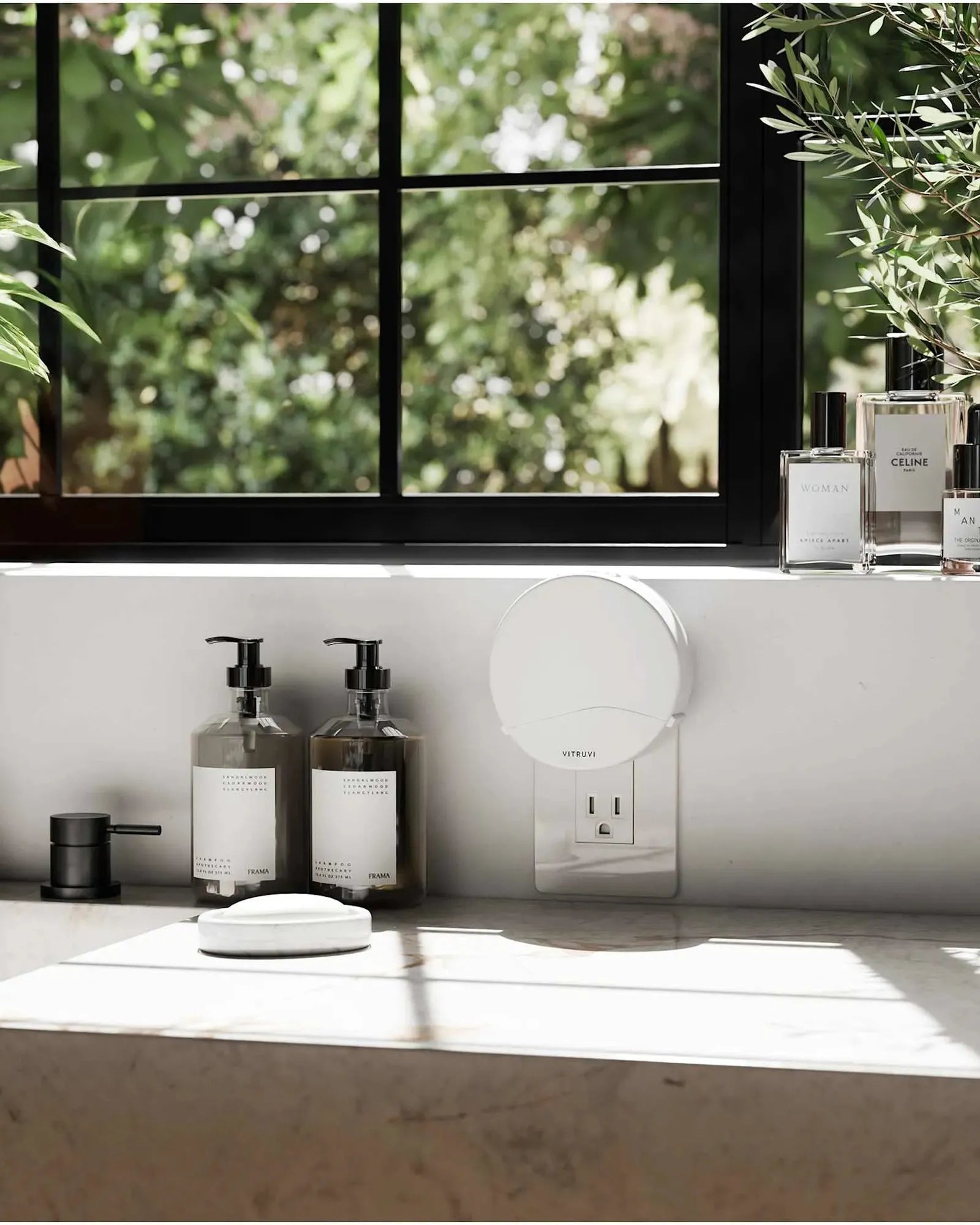 Custom plug-in wall diffuser with oil bundle set - 13