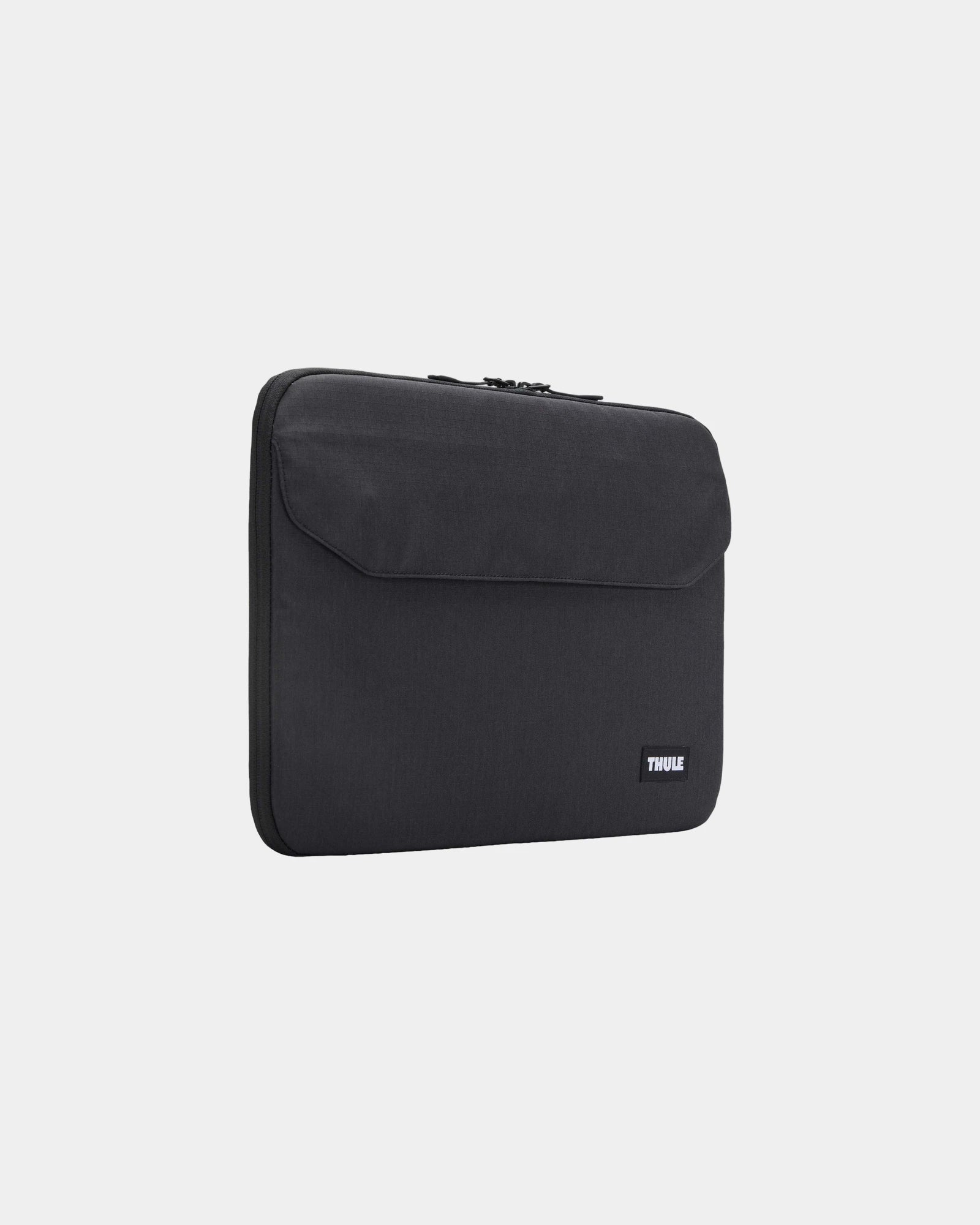 Custom recycled polyester Thule Lithos 16" laptop sleeve - 1