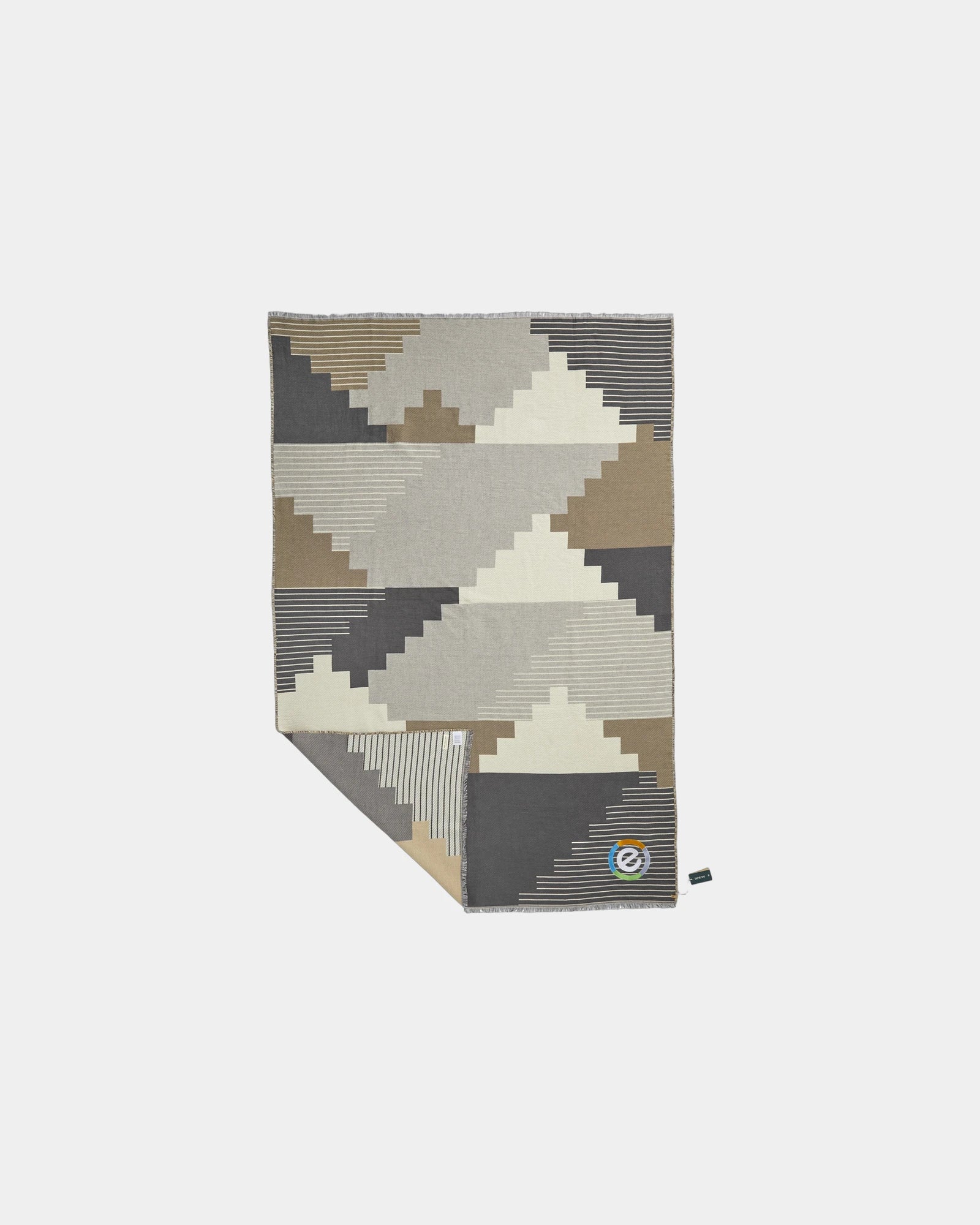 Custom organic cotton Tentree Peaks woven blanket - 4