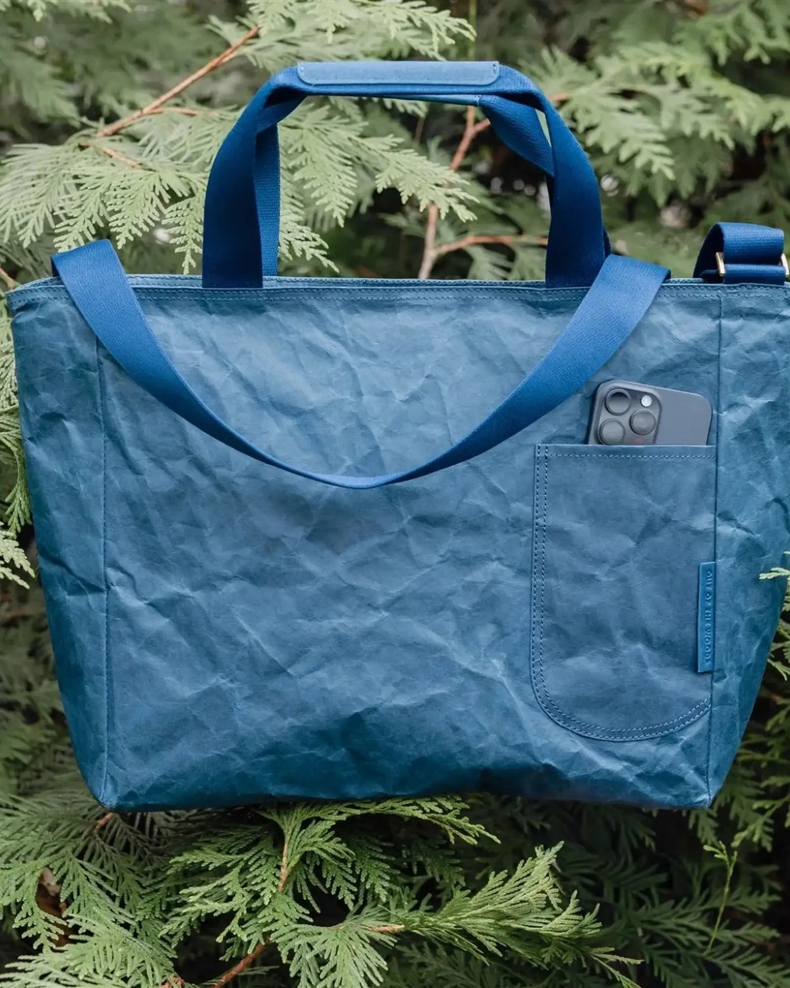 Custom washable paper 24-can messenger cooler bag - 12