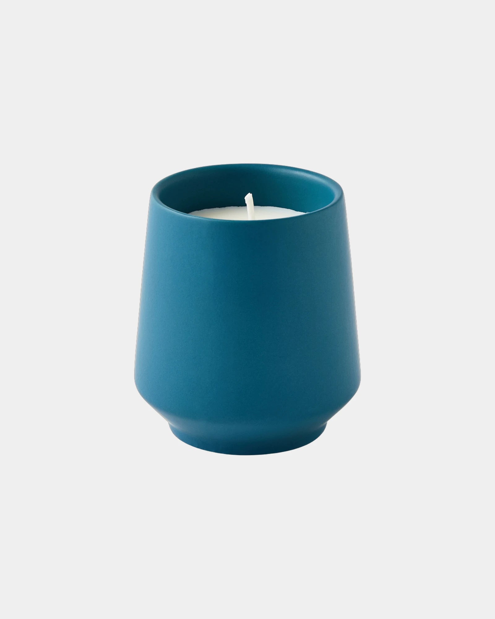 Custom soy-blend candle with ceramic vessel and seeds - Blue-Basil