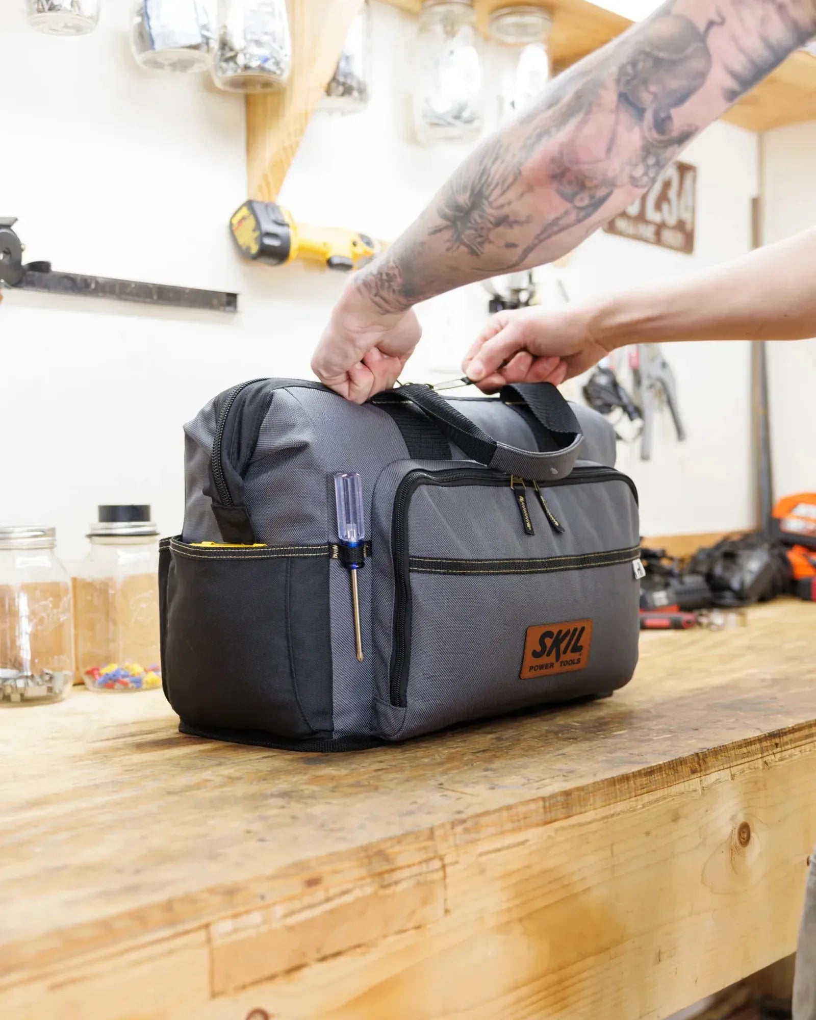 Custom RPET tool bag with reinforced bottom, 13 inches - 11