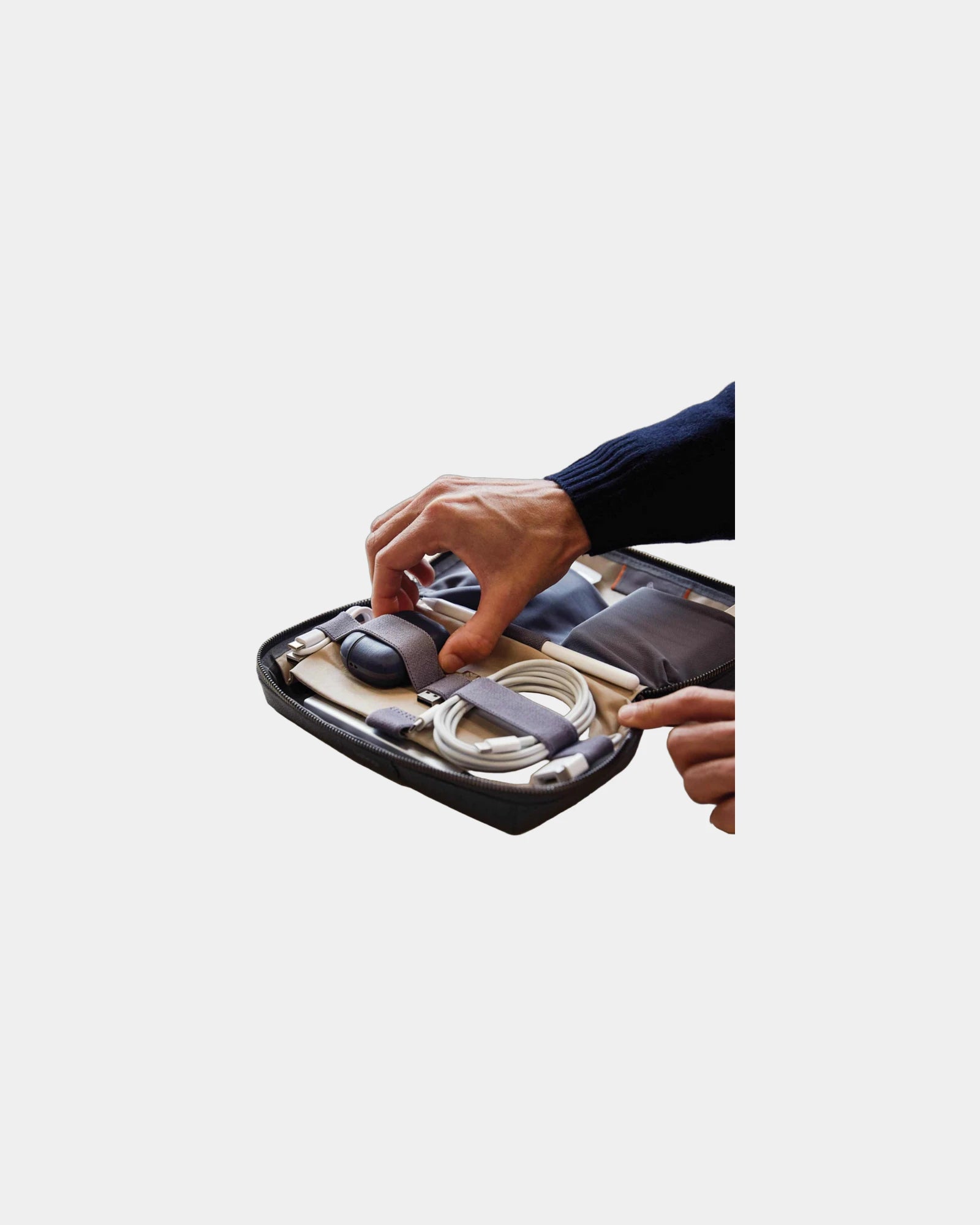 Branded recycled nylon Bellroy tech kit organizer case - 8
