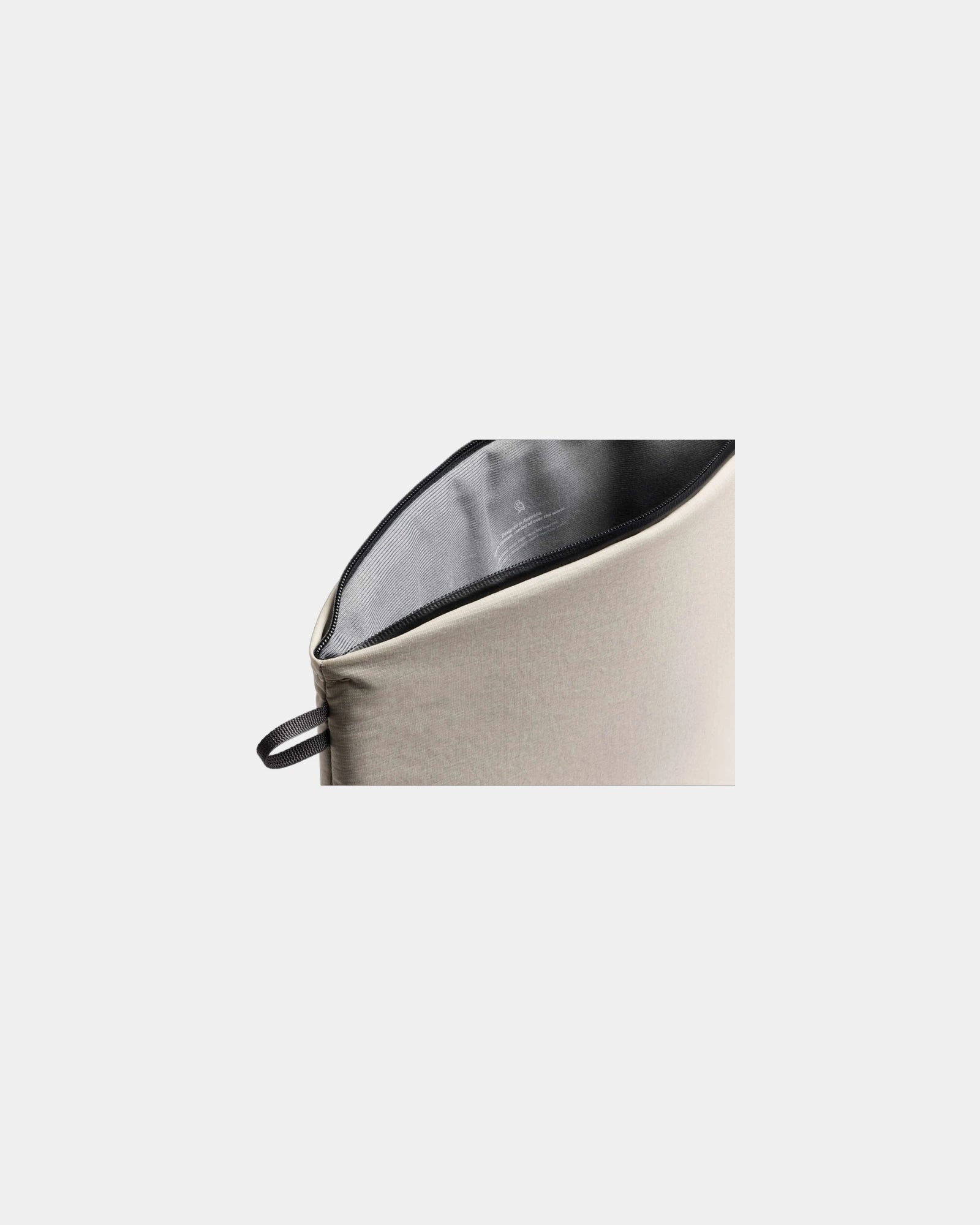 Custom recycled Bellroy Lite 16" laptop sleeve - 5