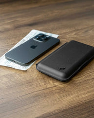 Custom foldable 3-in-1 wireless charger for Apple - 16