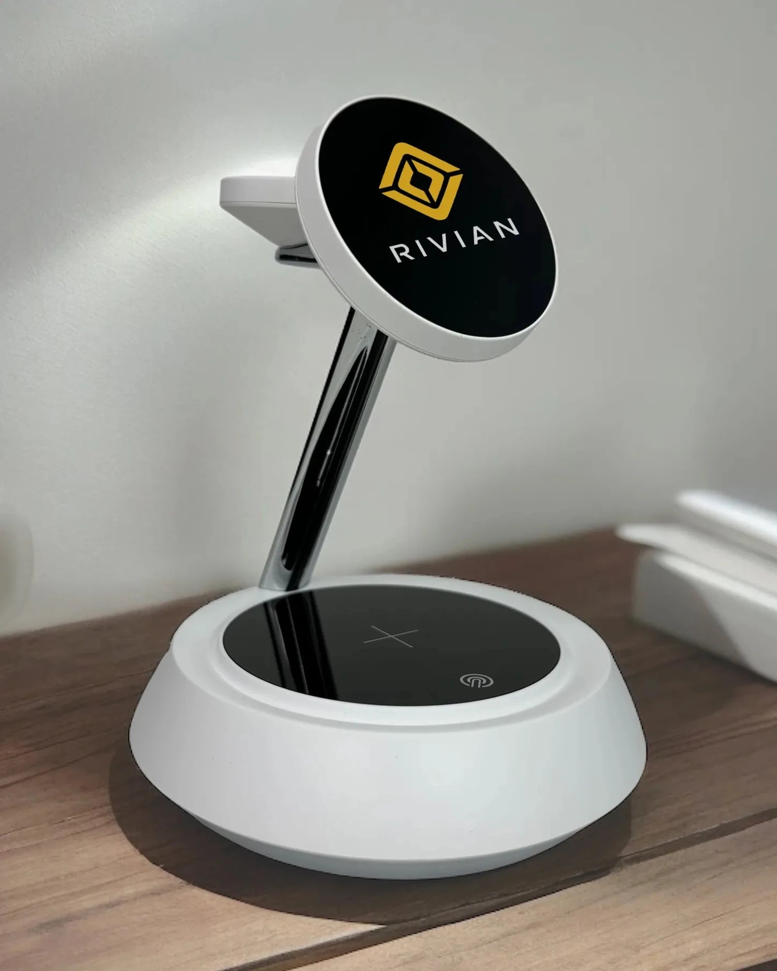 Custom 3-in-1 wireless charger with 20W charging block - 3