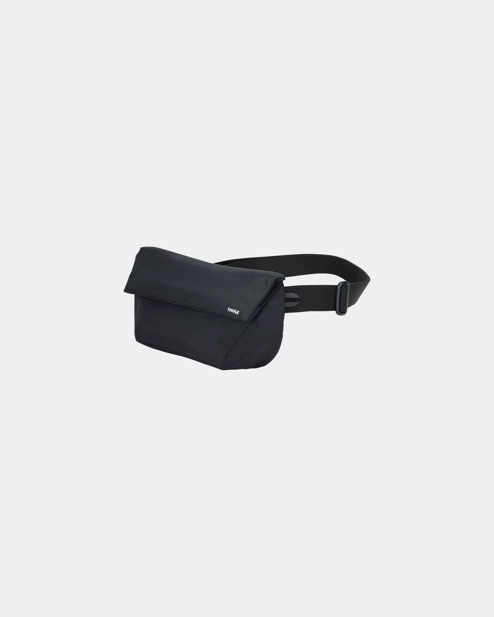 Custom nylon Thule EnRoute 2L sling bag for teams - 8