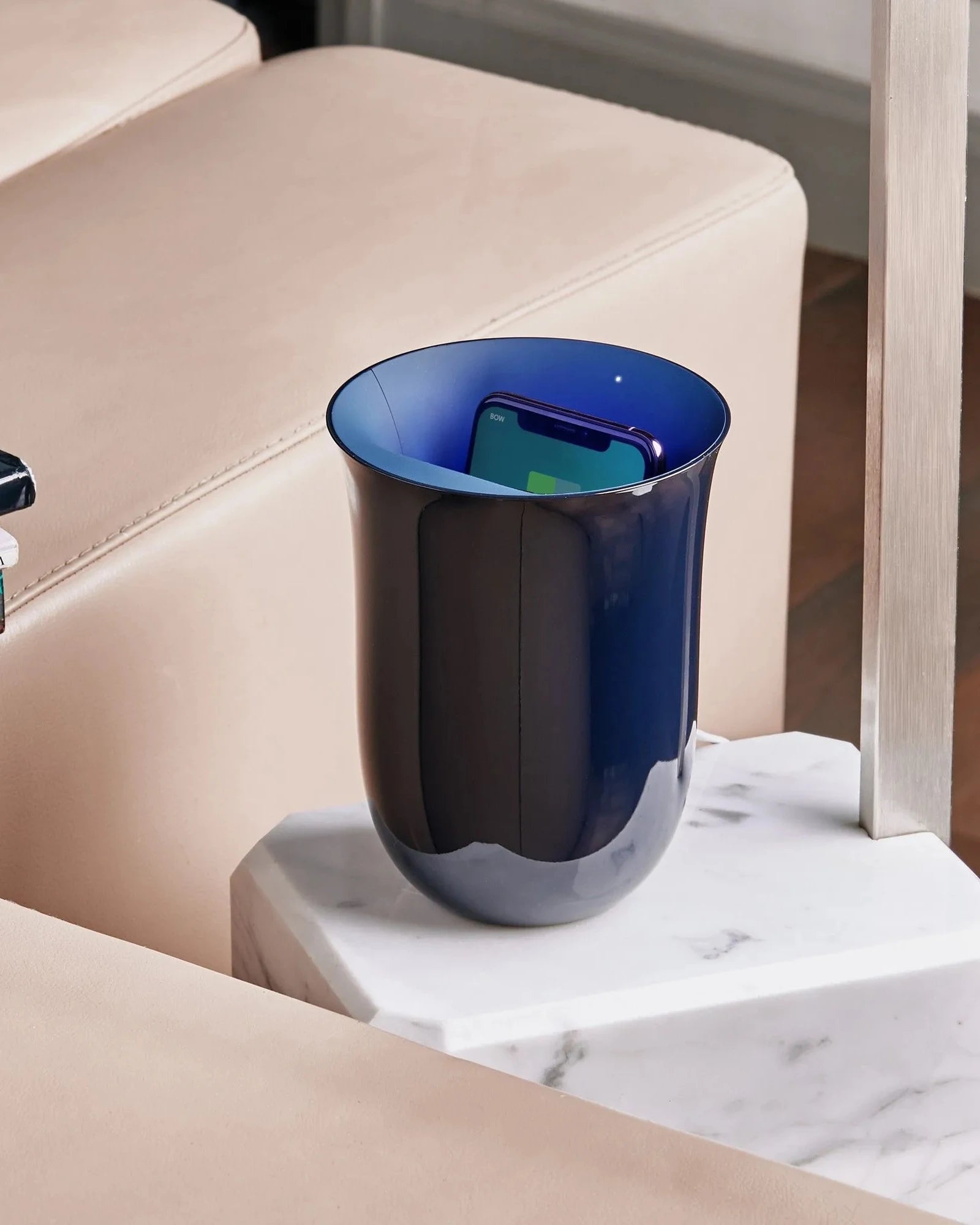 Custom wireless charging sanitizer Lexon Oblio - 2