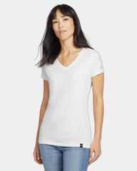 Custom women's V-neck tee New Era Heritage Blend - White