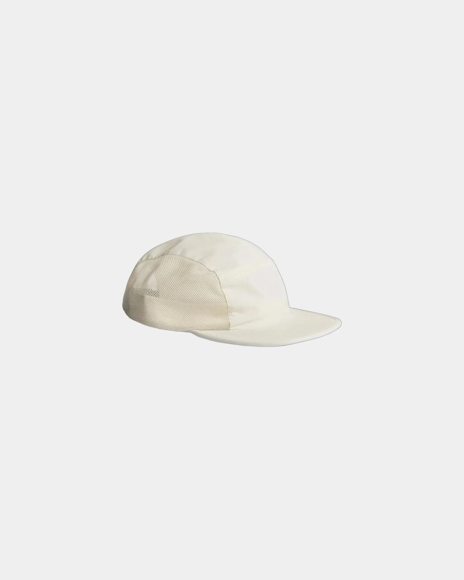 Custom recycled five-panel performance cap UPF 50+ - Ecru