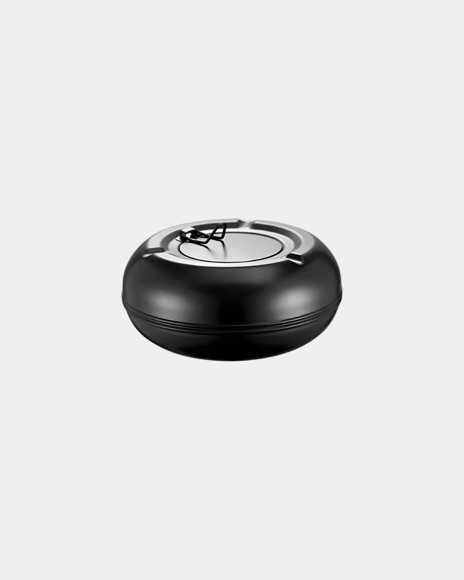 Custom stainless steel ashtray with lid, 4.7 inches - Black